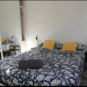 Sevilla's Bed And Terrace Siviglia